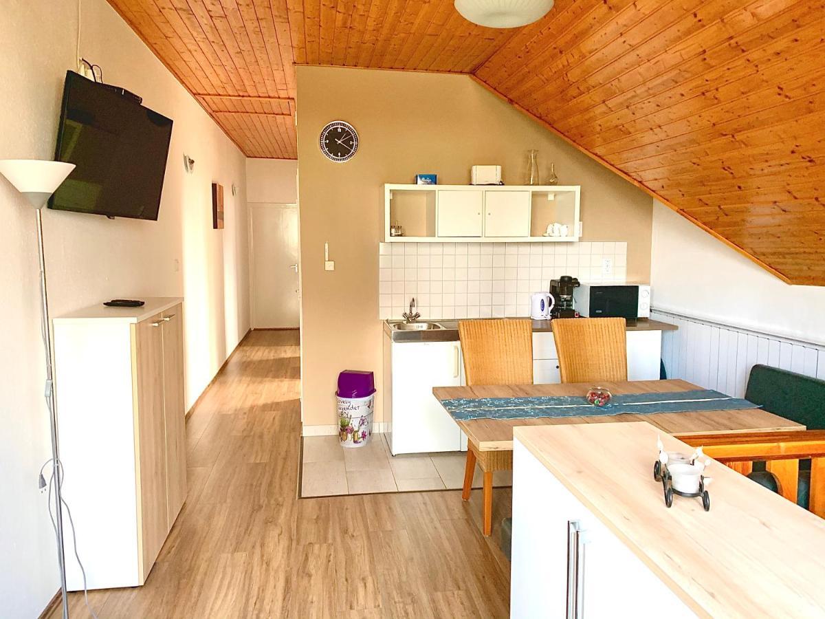 Balatonfoeldvar Centrum Apartmanok Exterior foto